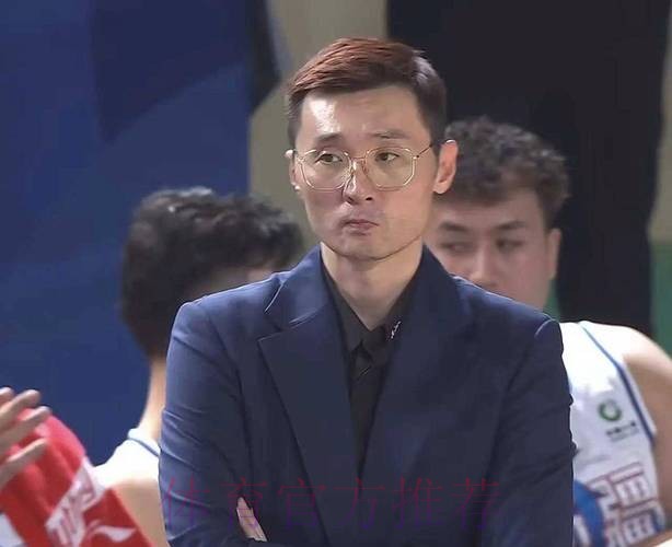 CBA消息：刘炜正式下课，辽宁男篮敲定新外援，首钢押宝旧将争冠