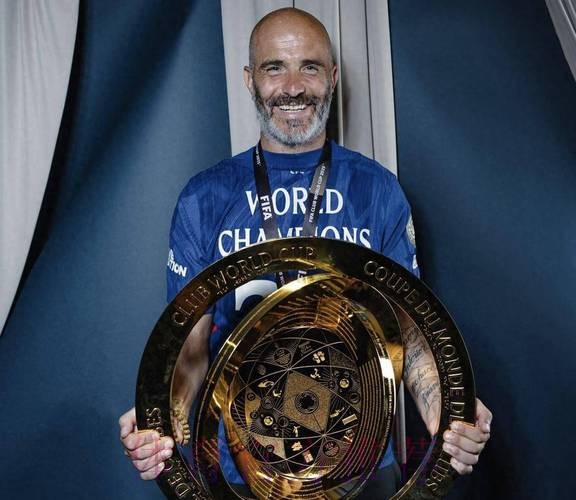 进球网:与切尔西等队竞争 皇马加入恩昆库争夺战